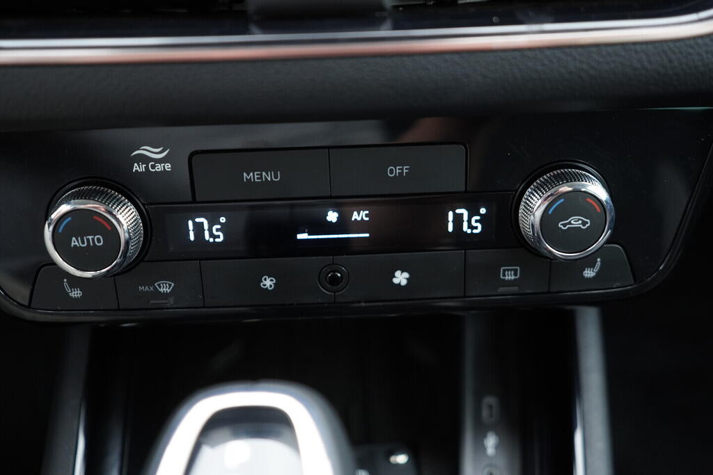 OV190V10090_34.webp_SCALA  1.0 TSI 85 kW automat, DPH