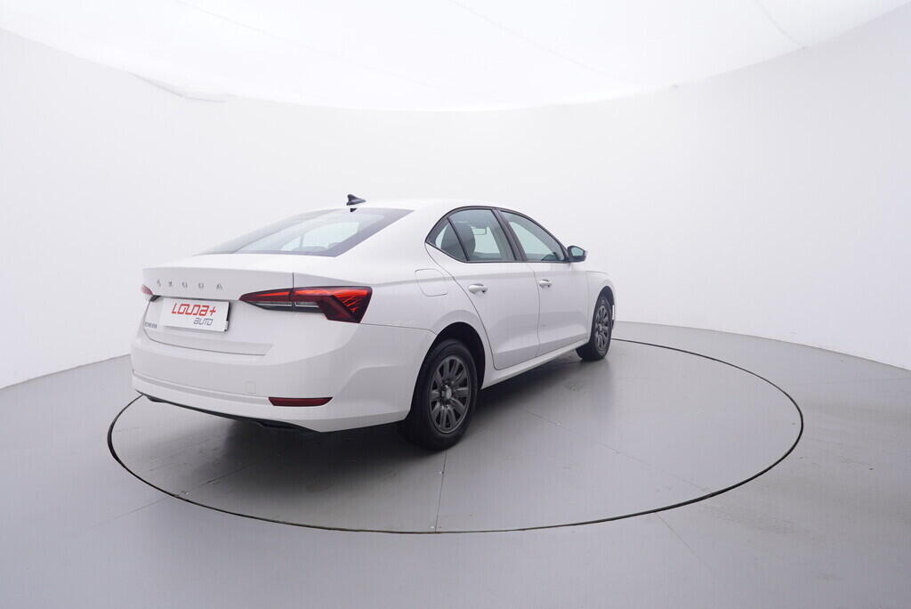 OV190V10091_14.webp_OCTAVIA Ambition 2.0 TDI 85 kW manuál, DPH