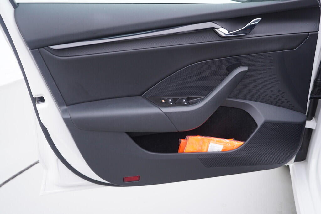 OV190V10091_19.webp_OCTAVIA Ambition 2.0 TDI 85 kW manuál, DPH