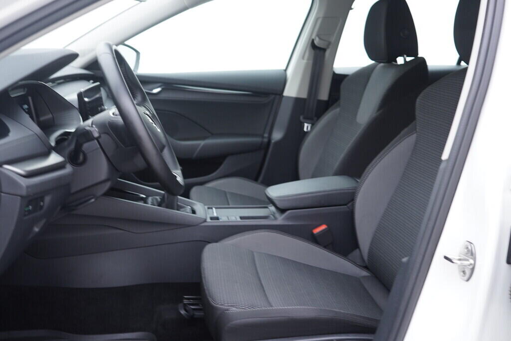 OV190V10091_22.webp_OCTAVIA Ambition 2.0 TDI 85 kW manuál, DPH