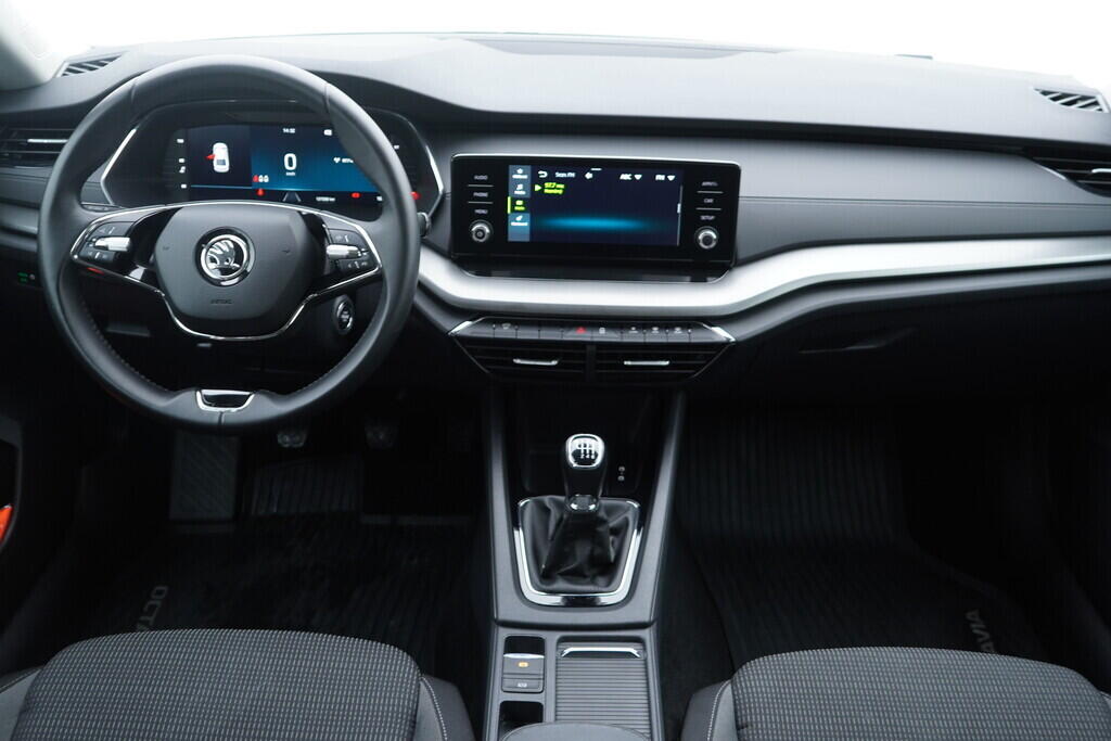 OV190V10091_25.webp_OCTAVIA Ambition 2.0 TDI 85 kW manuál, DPH