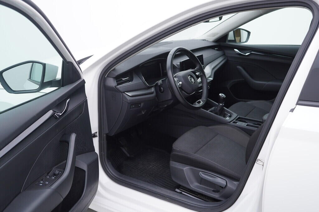 OV190V10092_18.webp_OCTAVIA Ambition 2.0 TDI 85 kW manuál, DPH