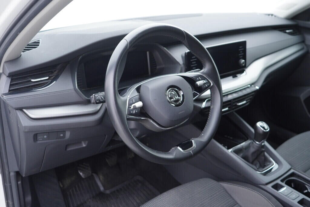 OV190V10092_21.webp_OCTAVIA Ambition 2.0 TDI 85 kW manuál, DPH