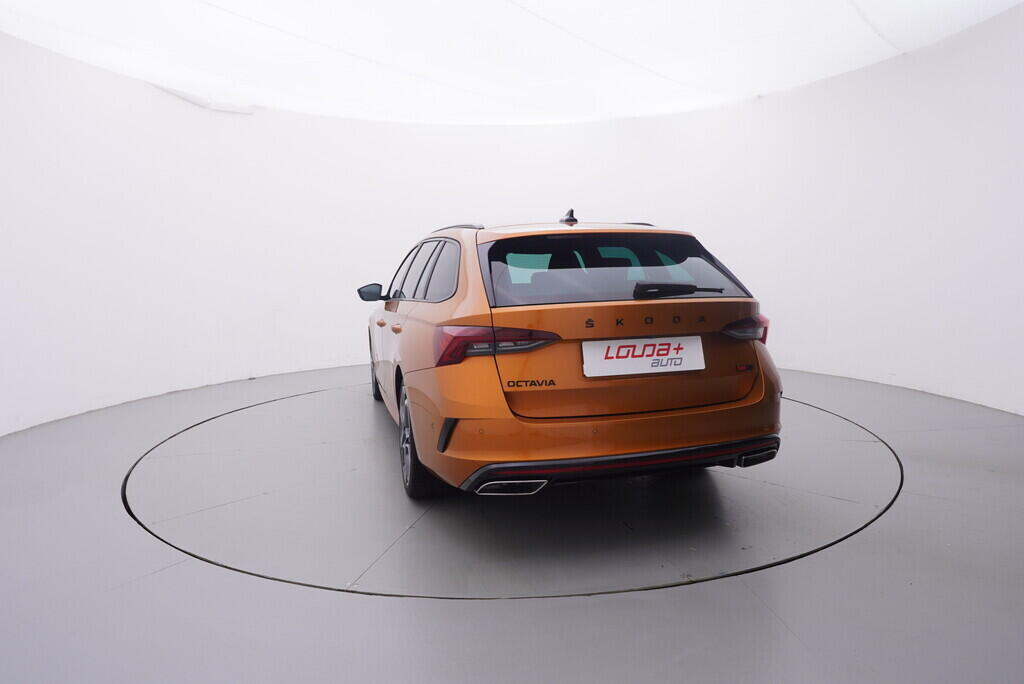 OV190V10093_13.webp_OCTAVIA RS 2.0 TSI 180 kW automat, DPH