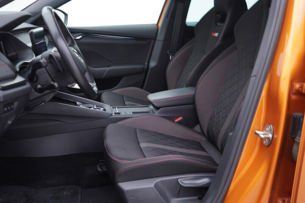 OV190V10093_22.webp_OCTAVIA RS 2.0 TSI 180 kW automat, DPH