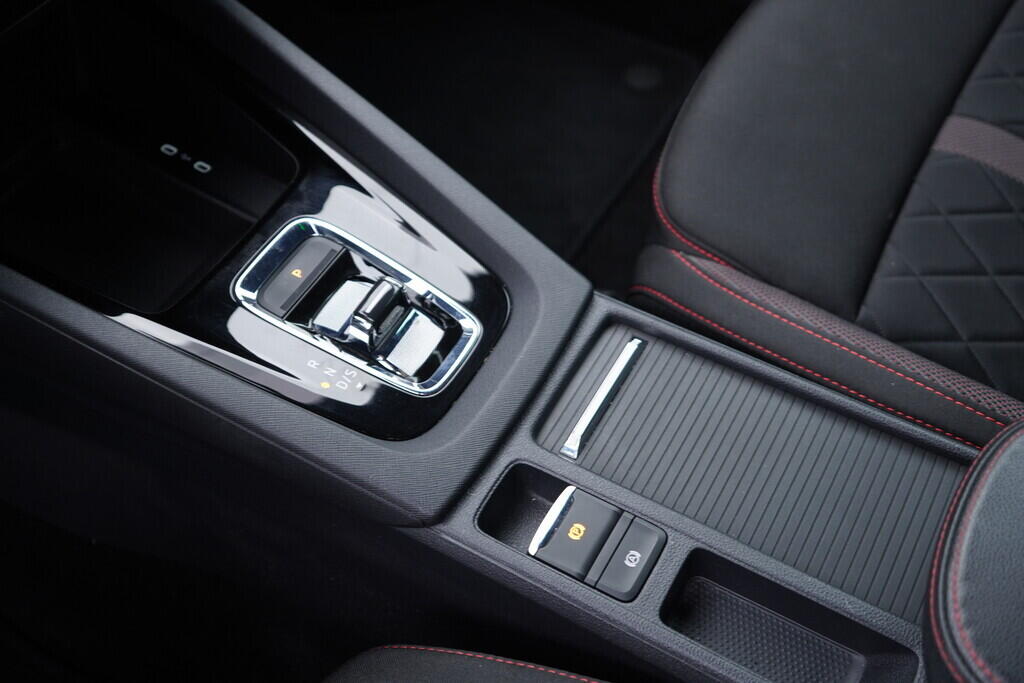 OV190V10093_35.webp_OCTAVIA RS 2.0 TSI 180 kW automat, DPH