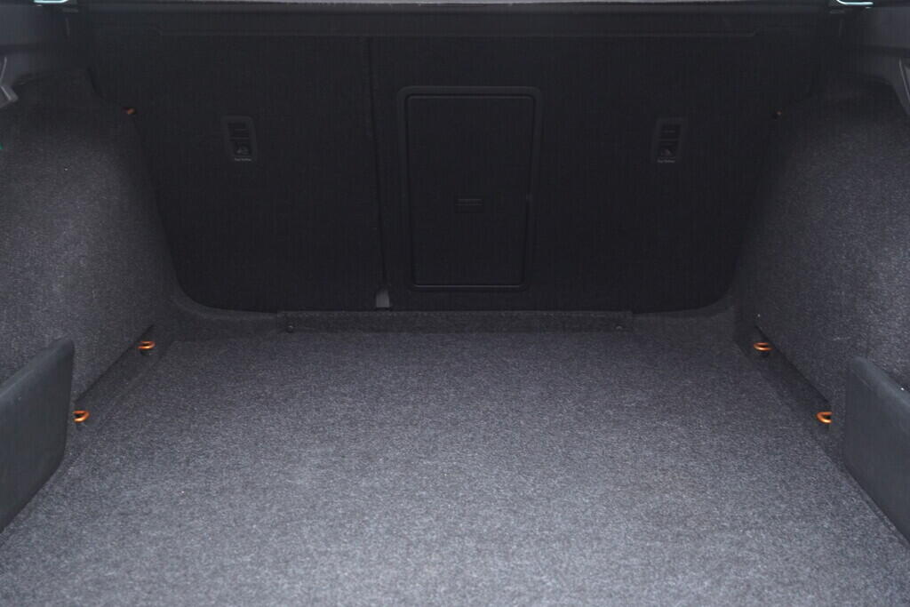 OV190V10093_40.webp_OCTAVIA RS 2.0 TSI 180 kW automat, DPH