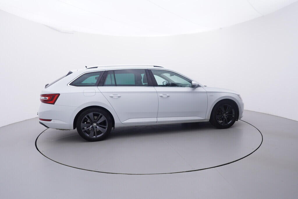 OV190V10094_15.webp_SUPERB L&K 2.0 TSI 162 kW automat