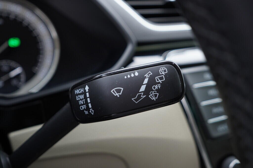 OV190V10094_27.webp_SUPERB L&K 2.0 TSI 162 kW automat