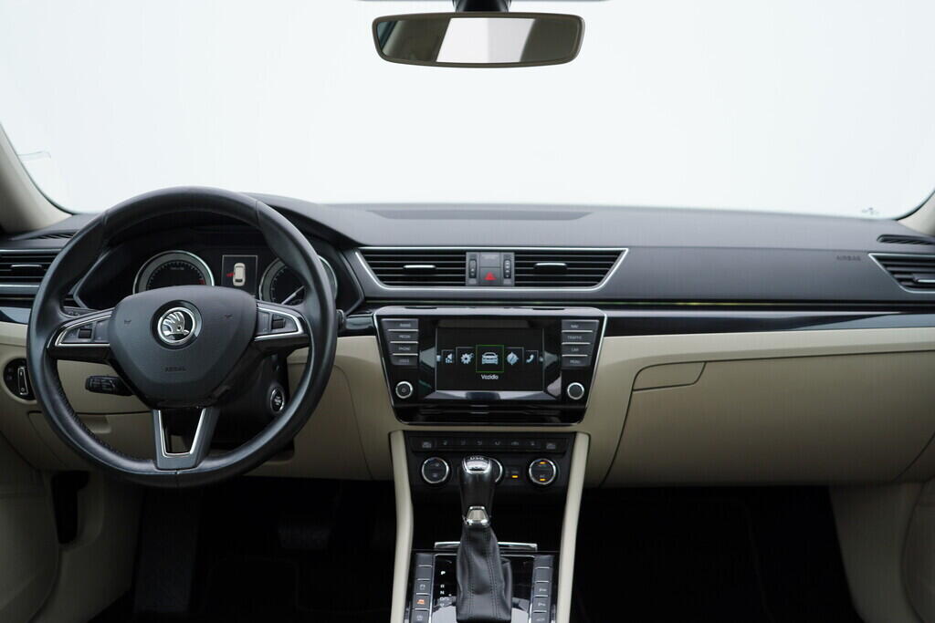 OV190V10094_28.webp_SUPERB L&K 2.0 TSI 162 kW automat