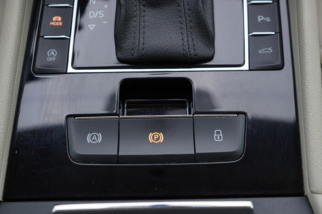 OV190V10094_37.webp_SUPERB L&K 2.0 TSI 162 kW automat