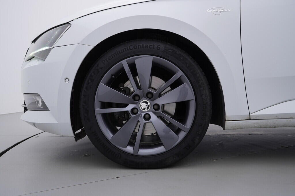 OV190V10094_46.webp_SUPERB L&K 2.0 TSI 162 kW automat