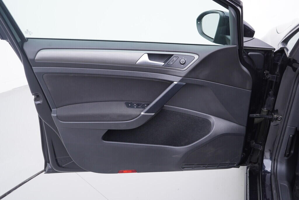 OV190V10097_19.webp_GOLF Comfortline 1.4 TSI 90 kW manuál