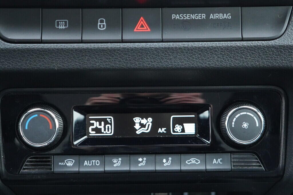 OV190V10105_30.webp_FABIA Style 1.0 TSI 81 kW manuál, DPH