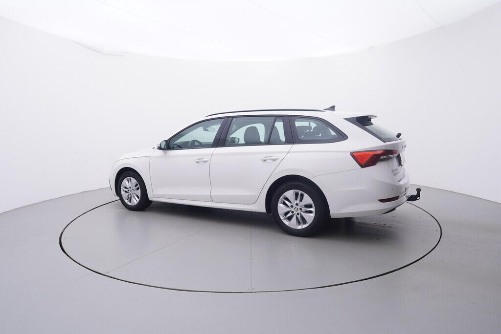 OV190V10108_12.webp_OCTAVIA Ambition 2.0 TDI 85 kW manuál, DPH