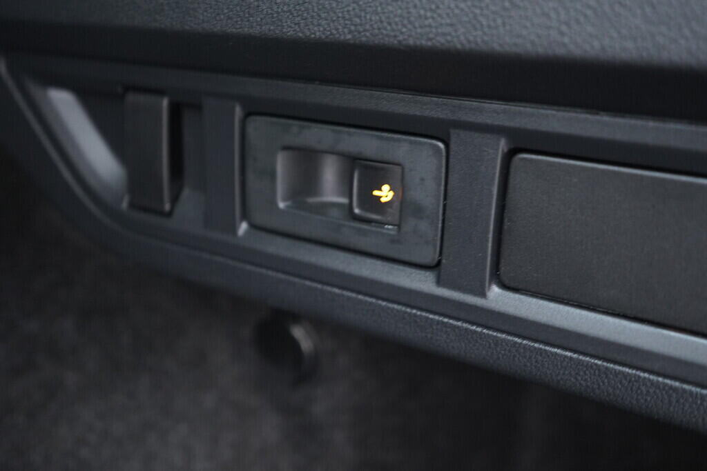 OV190V10108_38.webp_OCTAVIA Ambition 2.0 TDI 85 kW manuál, DPH