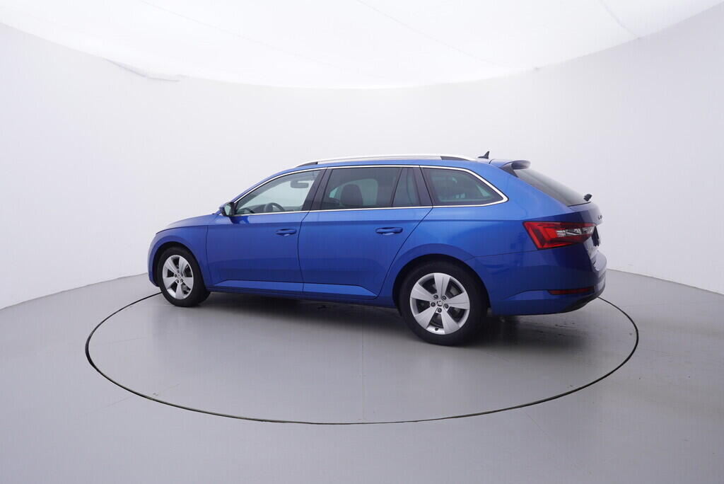 OV190V10109_12.webp_SUPERB Style Plus 2.0 TDI 110 kW manuál, DPH