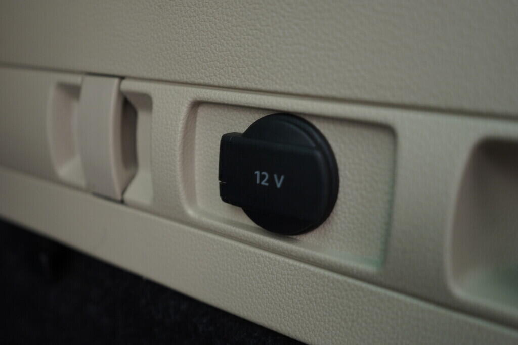 OV190V10109_42.webp_SUPERB Style Plus 2.0 TDI 110 kW manuál, DPH