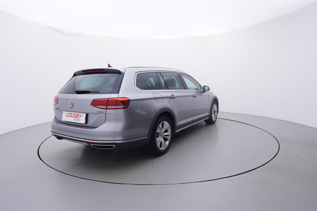 OV190V10110_14.webp_PASSAT ALLTRACK 2.0 TDI 140 kW automat, DPH