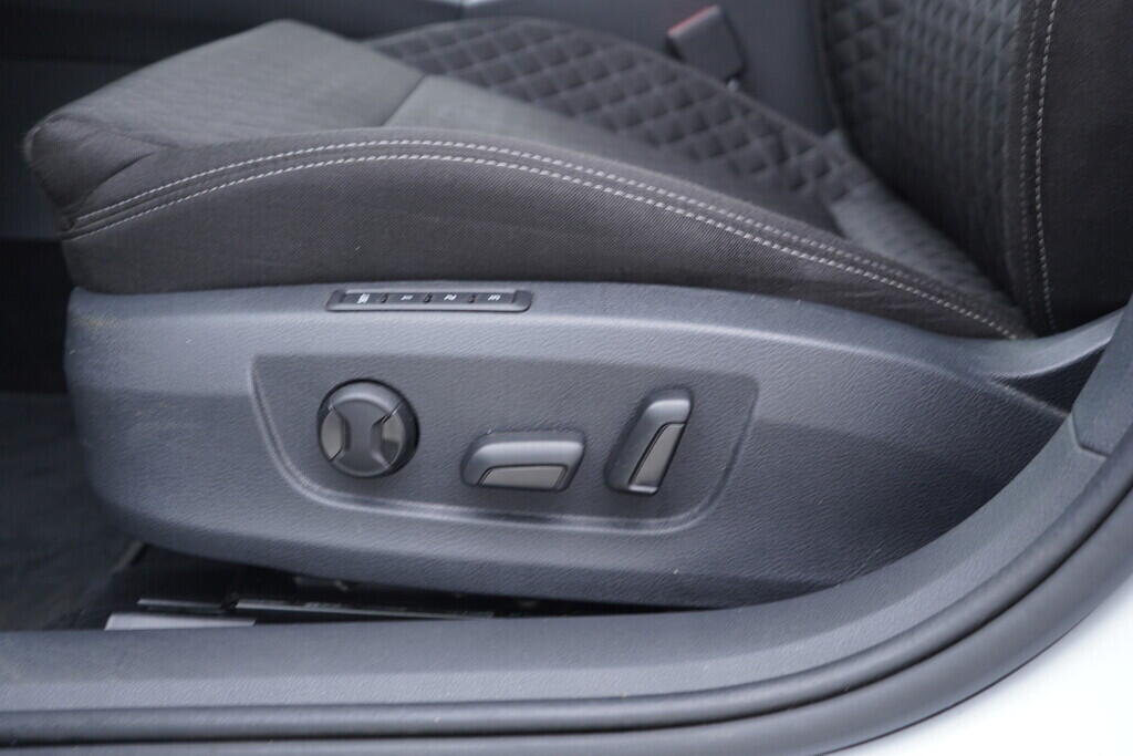 OV190V10112_21.webp_SUPERB Style 2.0 TDI 140 kW automat