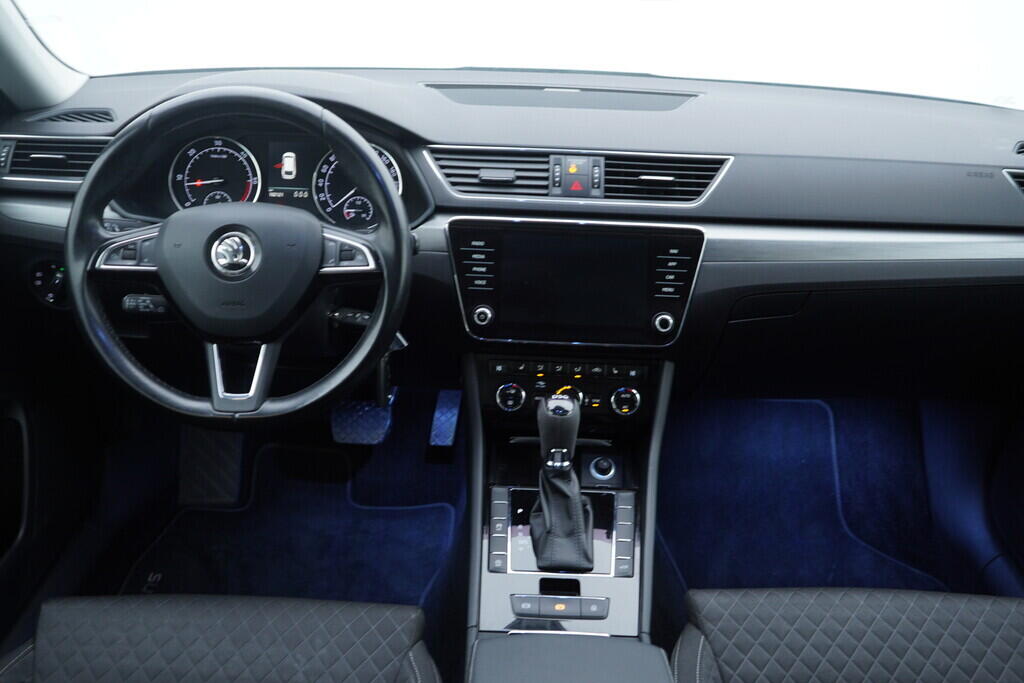 OV190V10112_27.webp_SUPERB Style 2.0 TDI 140 kW automat