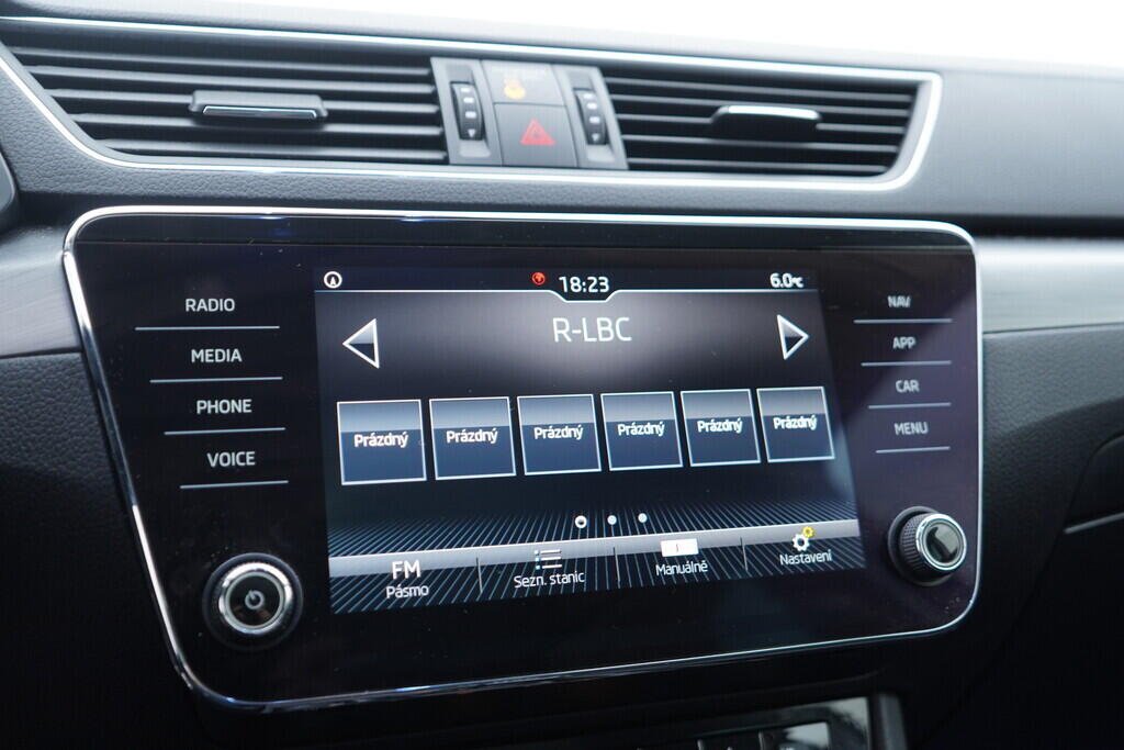 OV190V10112_30.webp_SUPERB Style 2.0 TDI 140 kW automat