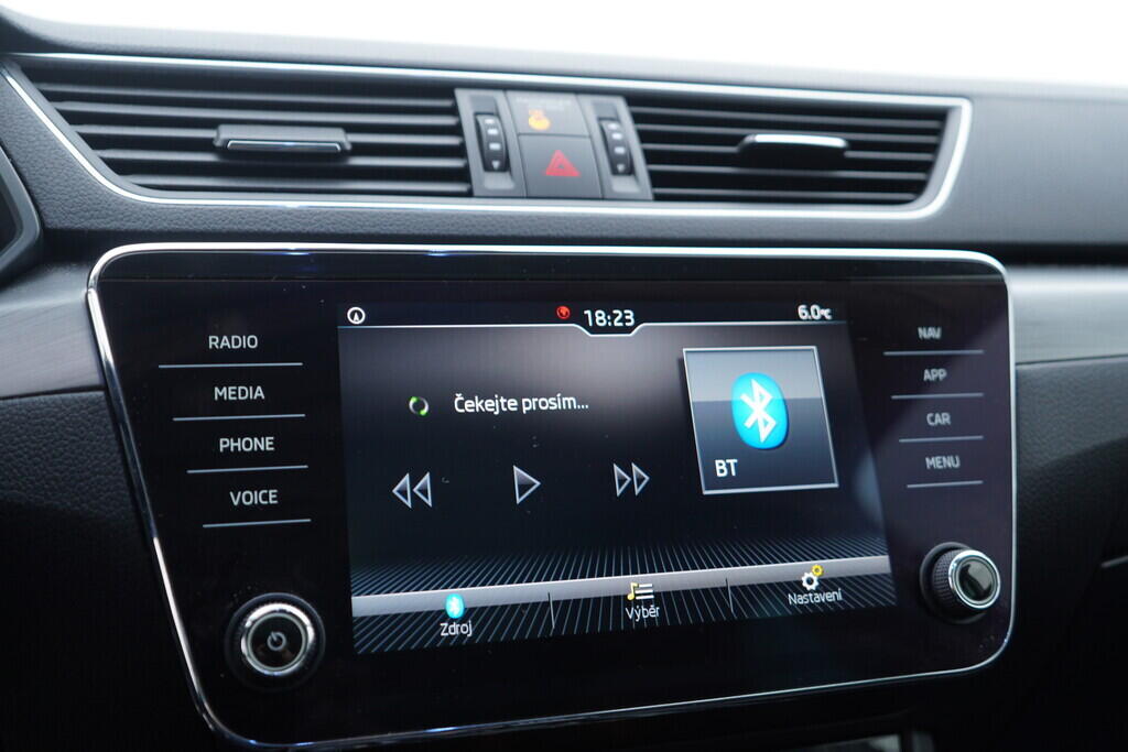 OV190V10112_31.webp_SUPERB Style 2.0 TDI 140 kW automat