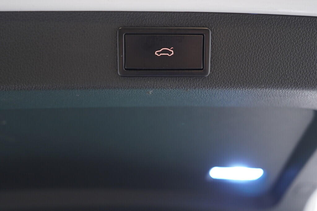 OV190V10112_38.webp_SUPERB Style 2.0 TDI 140 kW automat