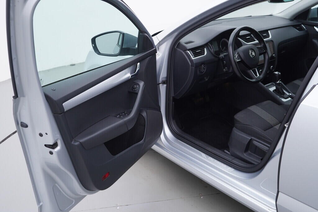 OV190V10114_18.webp_OCTAVIA Ambition 1.6 TDI 85 kW automat