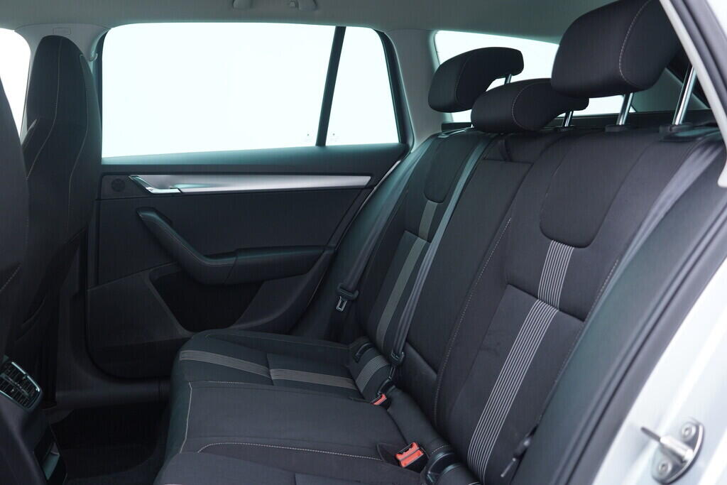 OV190V10114_22.webp_OCTAVIA Ambition 1.6 TDI 85 kW automat