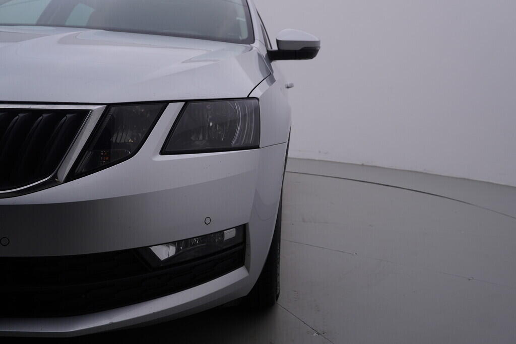 OV190V10114_39.webp_OCTAVIA Ambition 1.6 TDI 85 kW automat