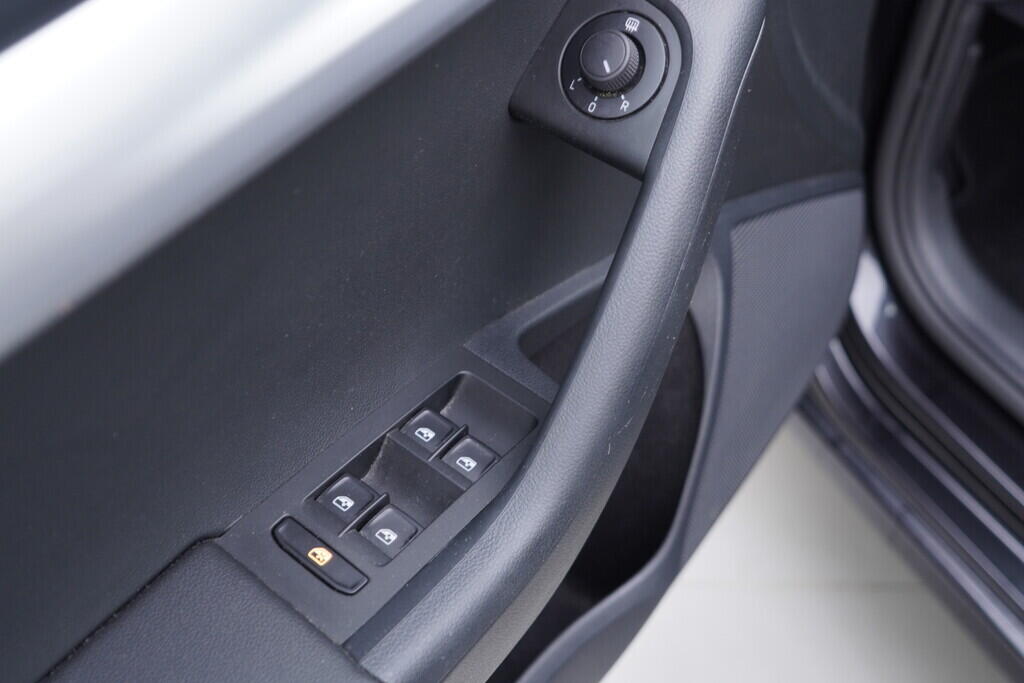 OV190V10115_20.webp_OCTAVIA Ambition DRIVE 1.5 TSI 110 kW automat