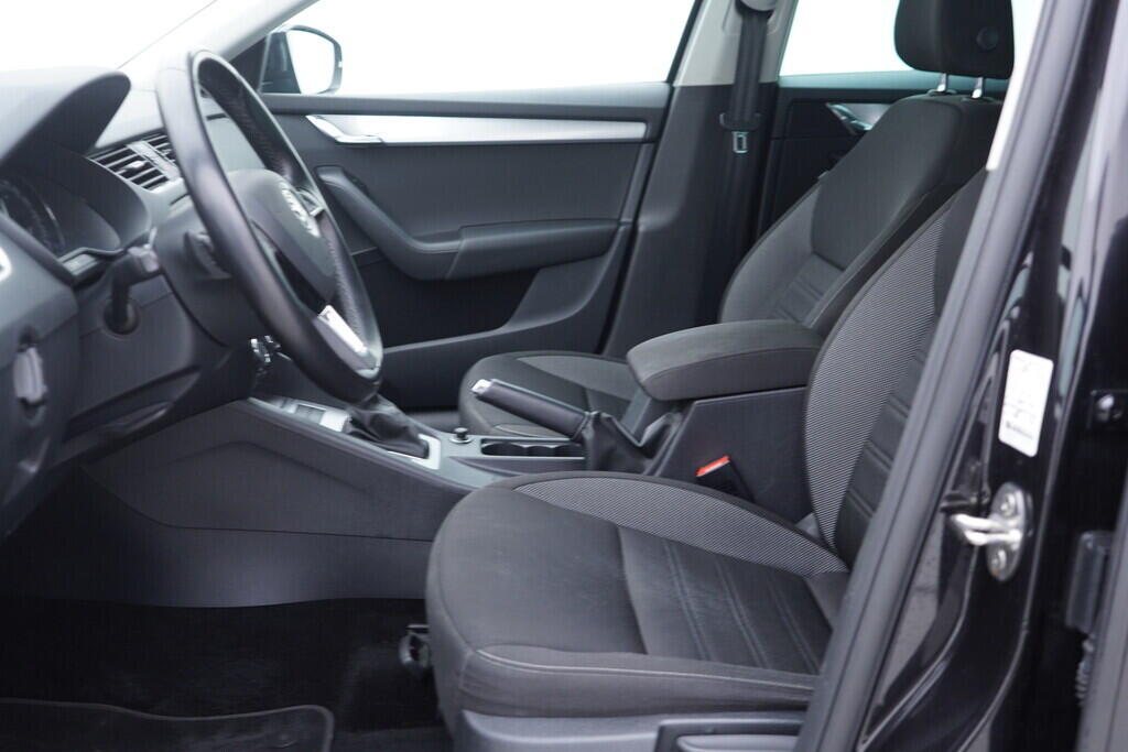 OV190V10115_22.webp_OCTAVIA Ambition DRIVE 1.5 TSI 110 kW automat