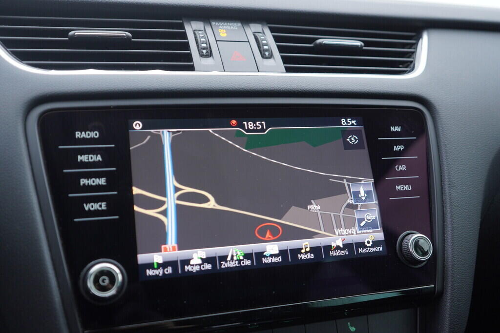 OV190V10115_30.webp_OCTAVIA Ambition DRIVE 1.5 TSI 110 kW automat