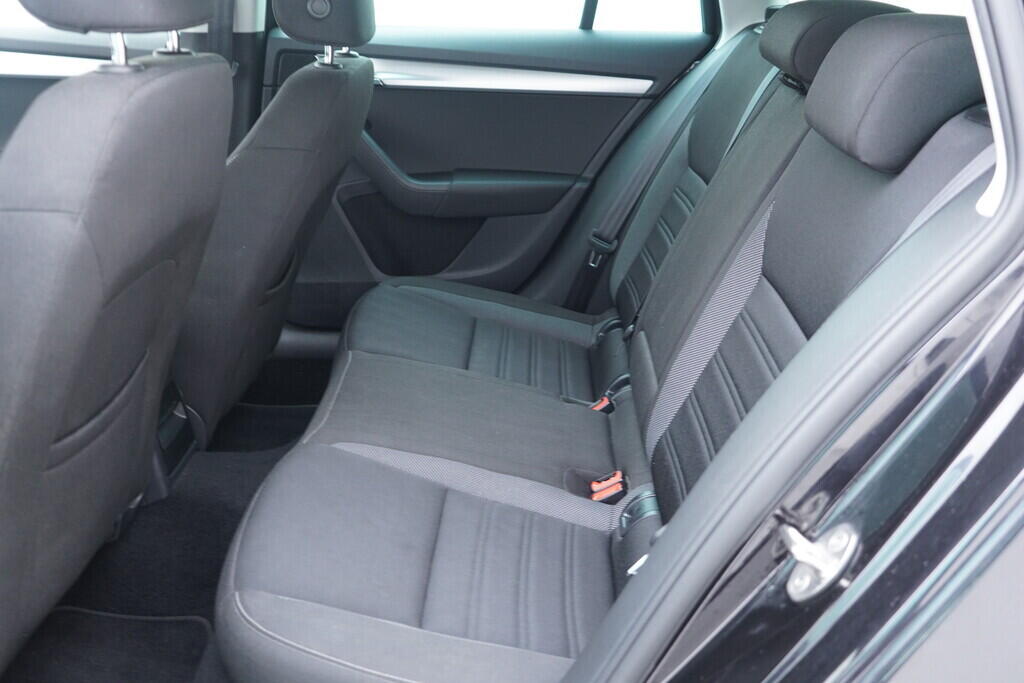 OV190V10115_35.webp_OCTAVIA Ambition DRIVE 1.5 TSI 110 kW automat