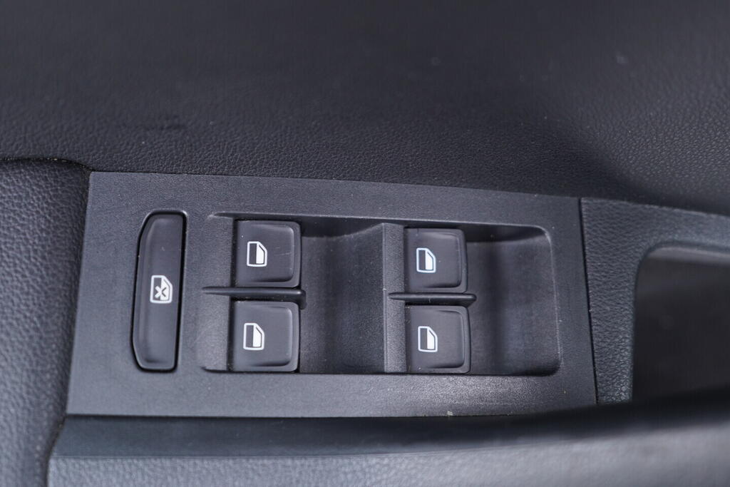 OV190V10117_20.webp_OCTAVIA Elegance 1.4 TSI 103 kW automat