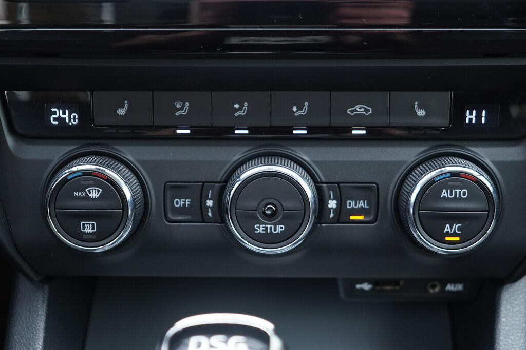 OV190V10117_33.webp_OCTAVIA Elegance 1.4 TSI 103 kW automat