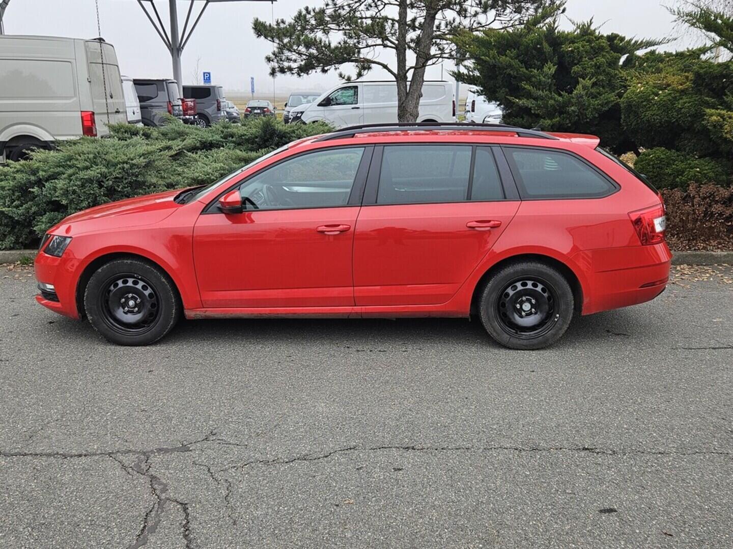 OV190V10119_12.webp_OCTAVIA Ambition 1.5 TSI 110 kW manuál