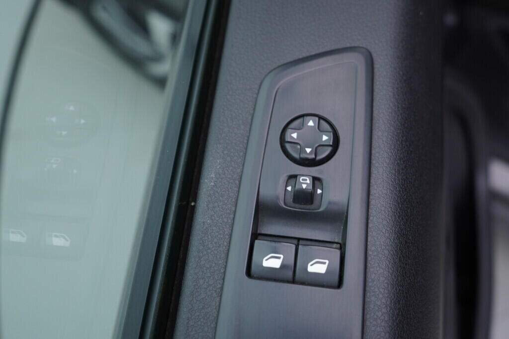 OV190V10120_20.webp_PROACE VERSO Family 2.0 D-4D  130 kW automat, DPH