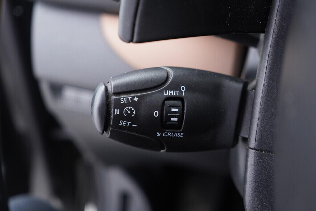 OV190V10120_24.webp_PROACE VERSO Family 2.0 D-4D  130 kW automat, DPH