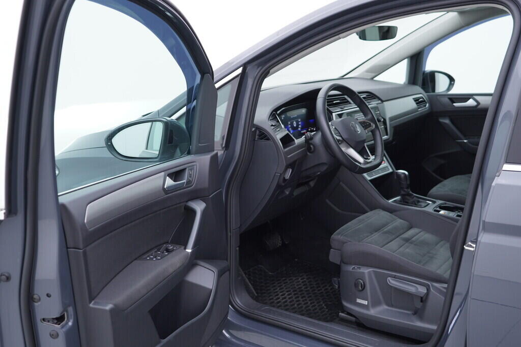 OV190V10122_18.webp_TOURAN CL 2.0 TDI 110 kW automat, DPH