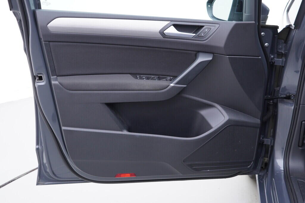 OV190V10122_19.webp_TOURAN CL 2.0 TDI 110 kW automat, DPH