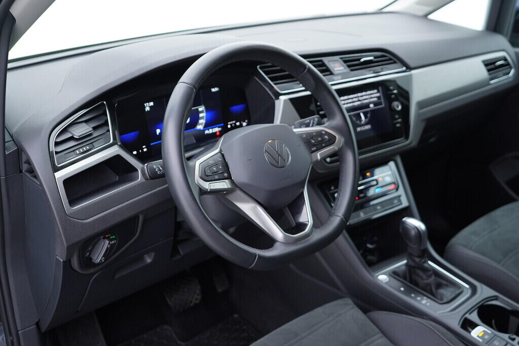 OV190V10122_21.webp_TOURAN CL 2.0 TDI 110 kW automat, DPH