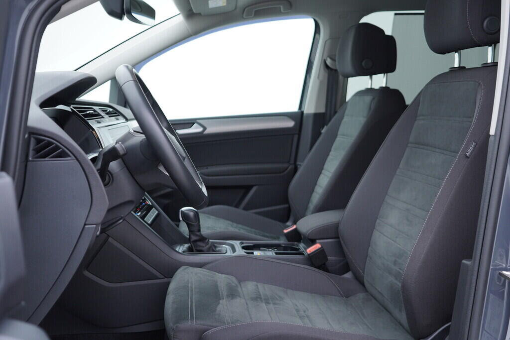 OV190V10122_22.webp_TOURAN CL 2.0 TDI 110 kW automat, DPH