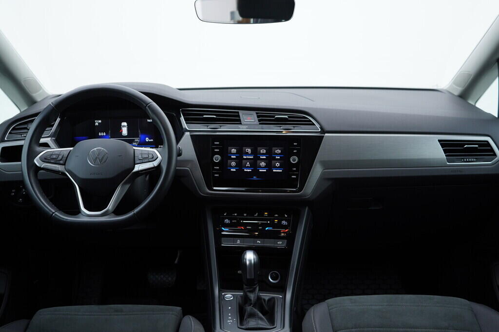 OV190V10122_25.webp_TOURAN CL 2.0 TDI 110 kW automat, DPH