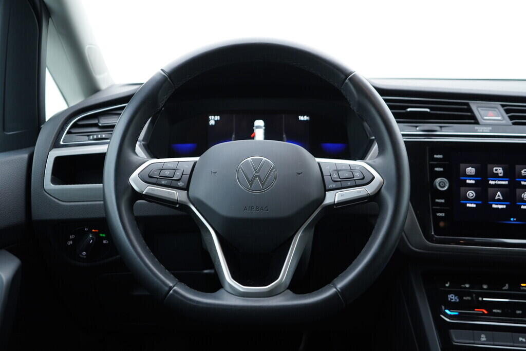 OV190V10122_26.webp_TOURAN CL 2.0 TDI 110 kW automat, DPH