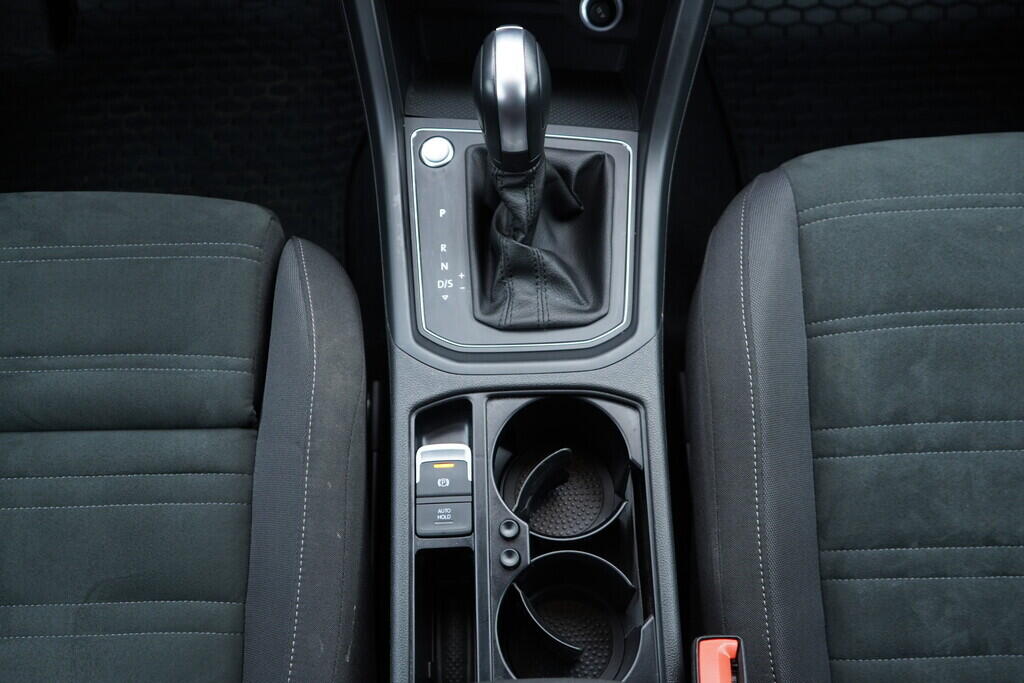 OV190V10122_32.webp_TOURAN CL 2.0 TDI 110 kW automat, DPH