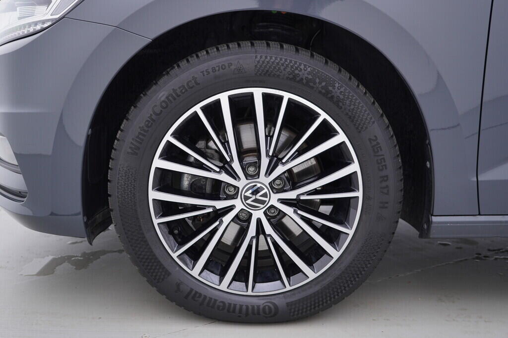 OV190V10122_41.webp_TOURAN CL 2.0 TDI 110 kW automat, DPH