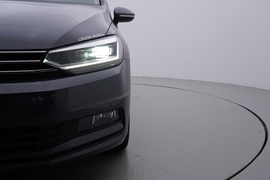 OV190V10122_44.webp_TOURAN CL 2.0 TDI 110 kW automat, DPH