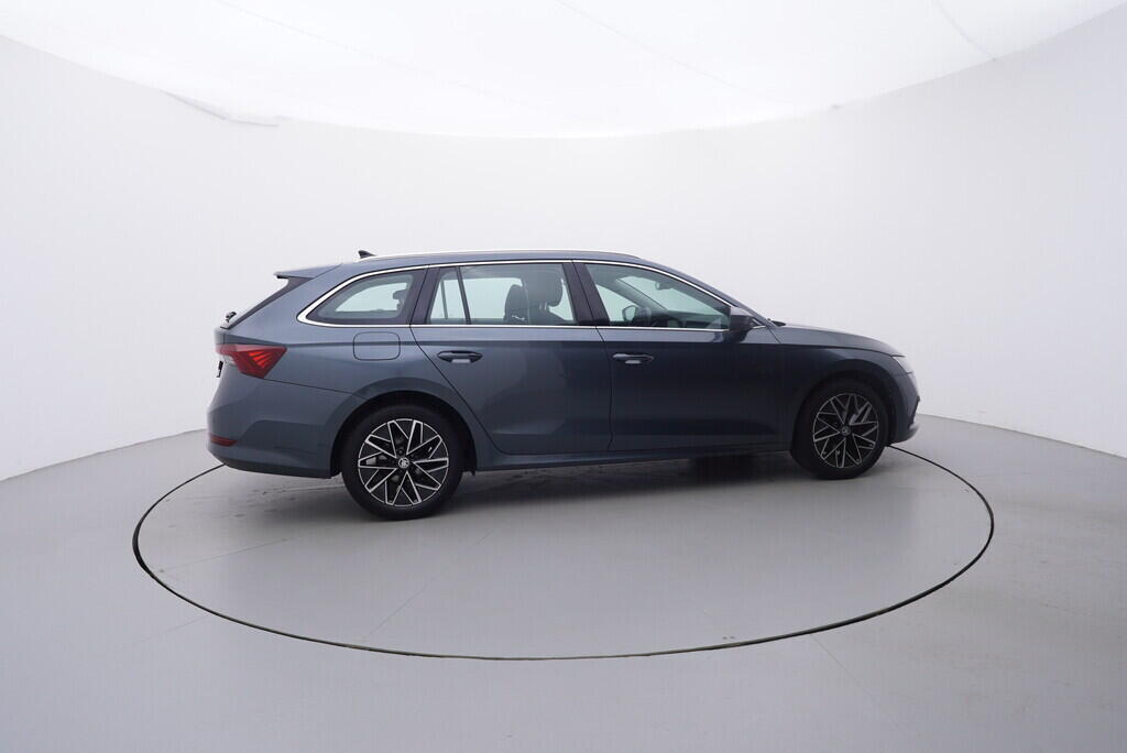 OV190V10123_15.webp_OCTAVIA Style 1.5 TSI 110 kW manuál